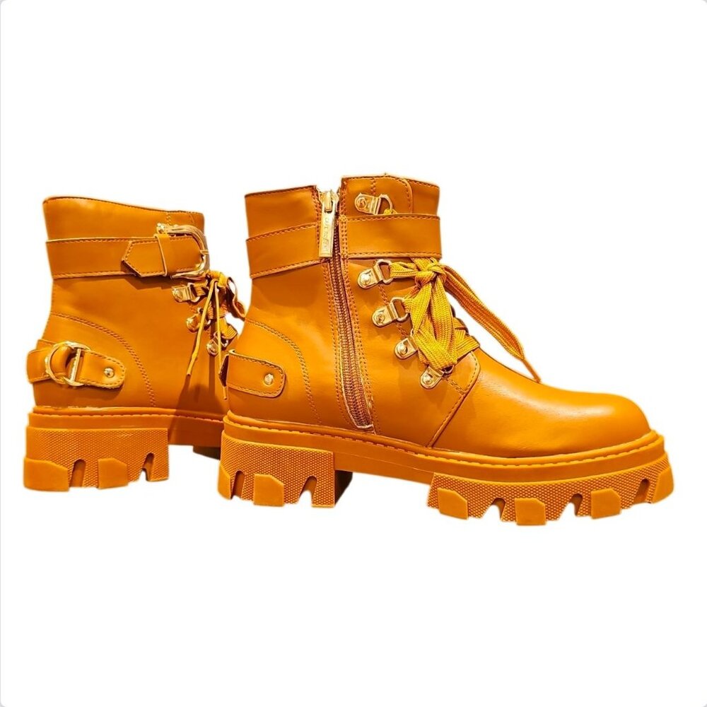 Chunky Tan Combat Boots With Buckles & Zipper Design For Women - Picture 4 of 9